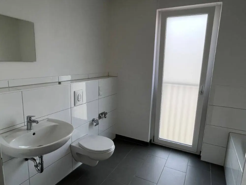 Helle 3-Zimmer Wohnung mit Balkon in zentraler Lage