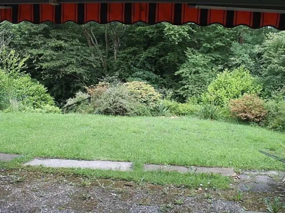 Einzimmerwohnung mit großer Terrasse zur Miete