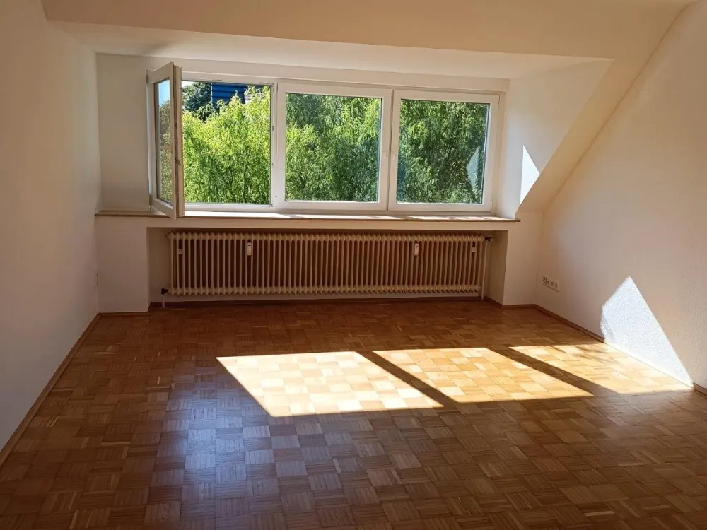 3,5 Raum Dachgeschosswohnung 72 qm