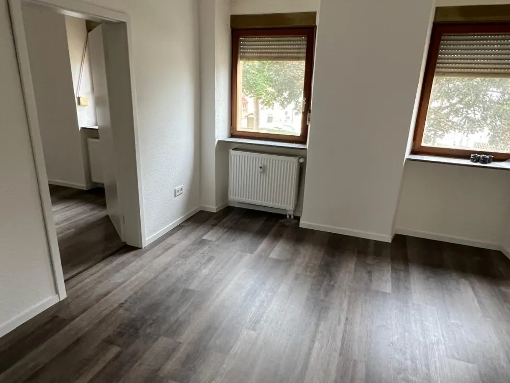 Completely Renovated 2-Room Kitchen-Bathroom Apartment Neunkirchen