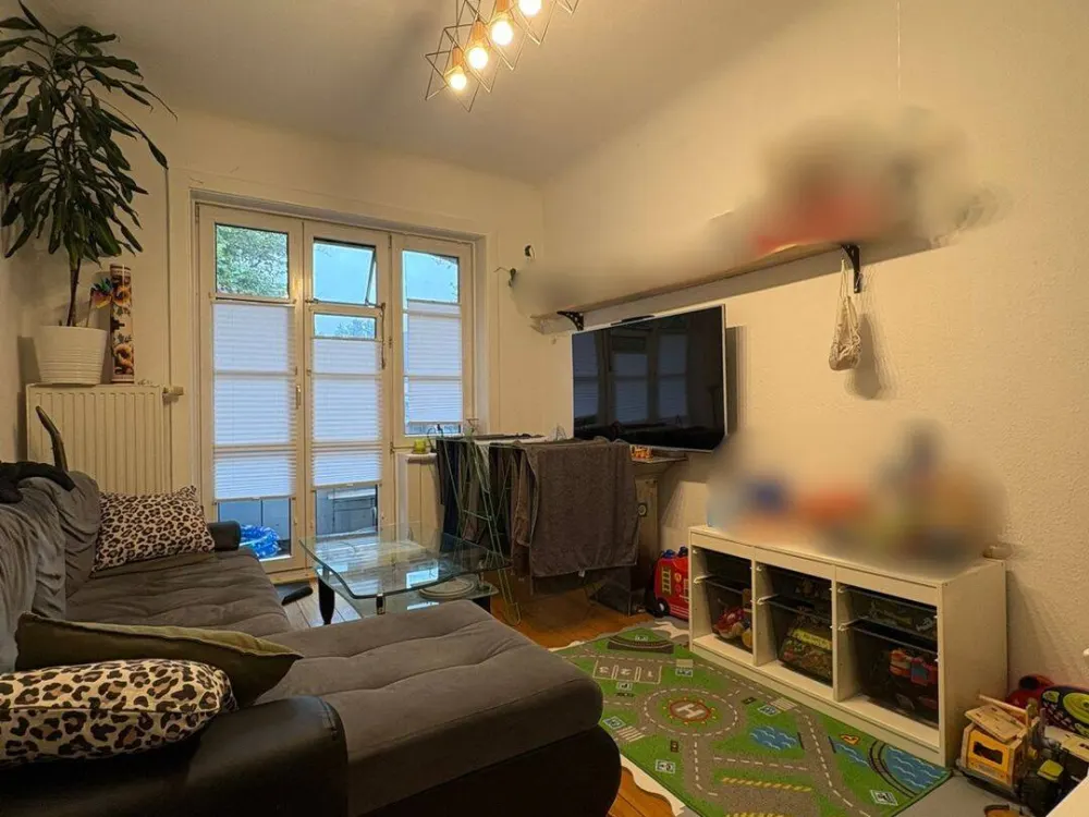 Charming 2.5-Room Apartment with Balcony near the City Park