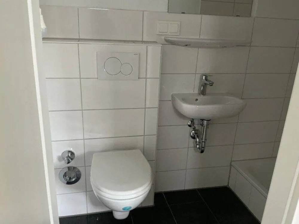 Act Now: Affordable 2-Room Apartment