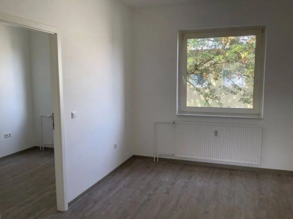 Act Now: Affordable 2-Room Apartment