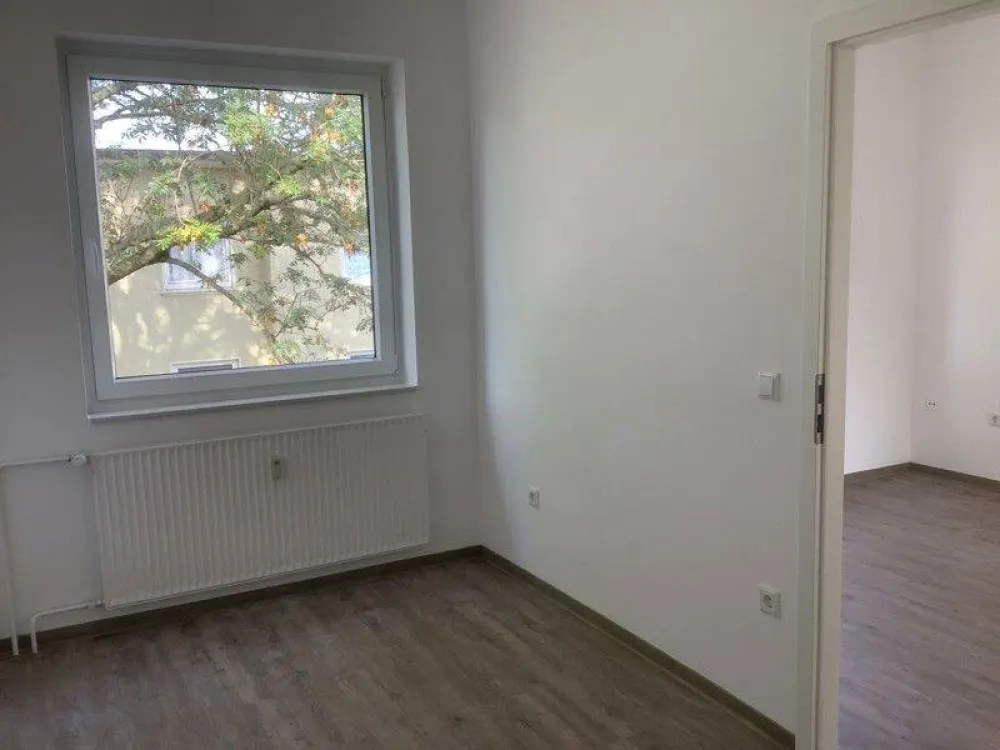 Act Now: Affordable 2-Room Apartment