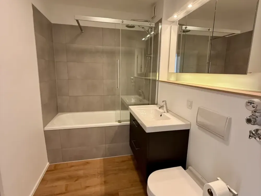 Moderne 2 Zimmer Wohnung über den Dächern von Hilden