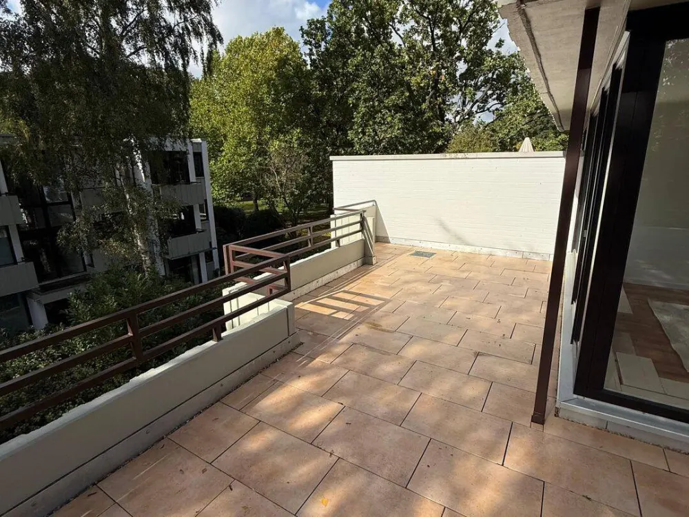 Penthaus mit gr. Dachterrasse in HH-Iserbrook