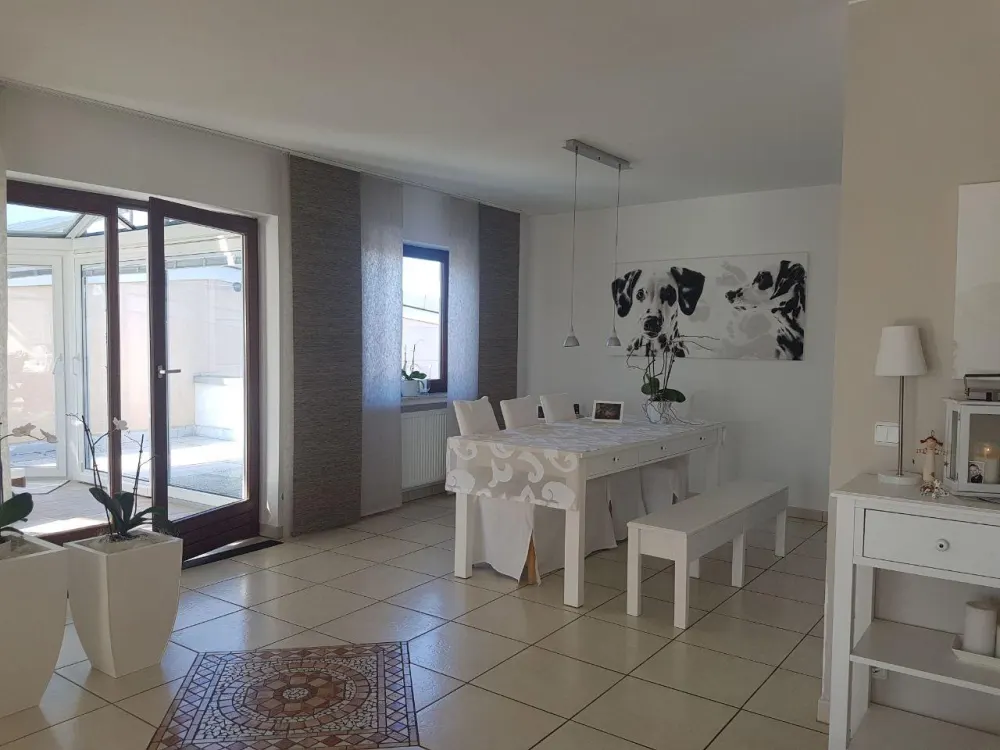 Top 5 Zimmer Maisonette Wohnung in Friedberg zu vermieten