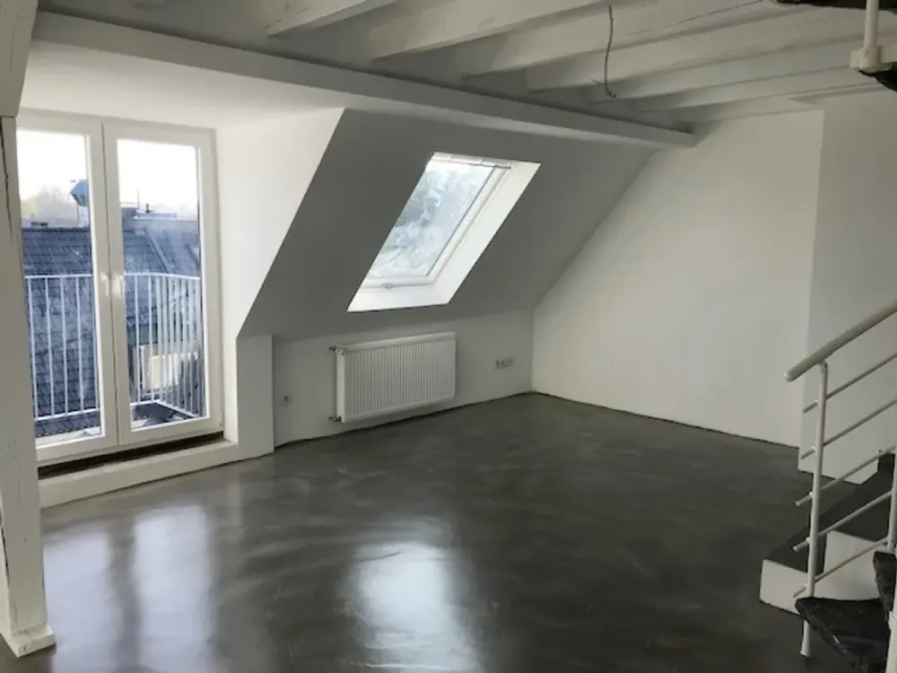 Kaiserviertel! Loftartige DG-Wohnung-Neuwertig!