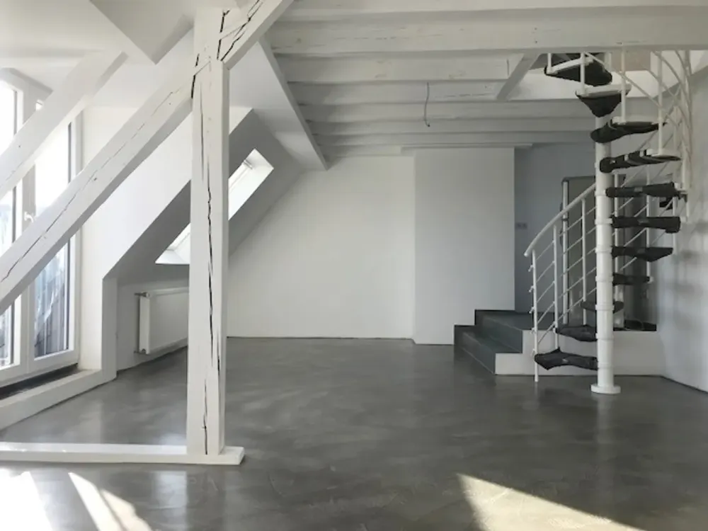 Kaiserviertel! Loftartige DG-Wohnung-Neuwertig!