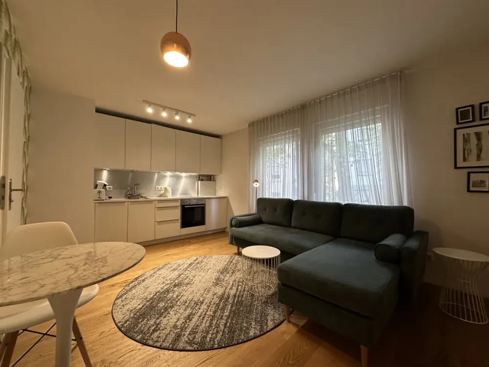Charmant und möbliert, gemütliche 2-Zimmer-Wohnung+EBK