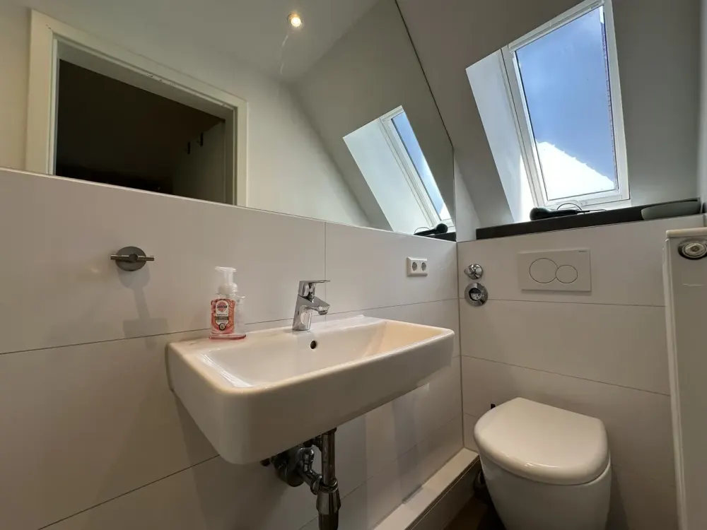 Charmant und möbliert, gemütliche 2-Zimmer-Wohnung+EBK