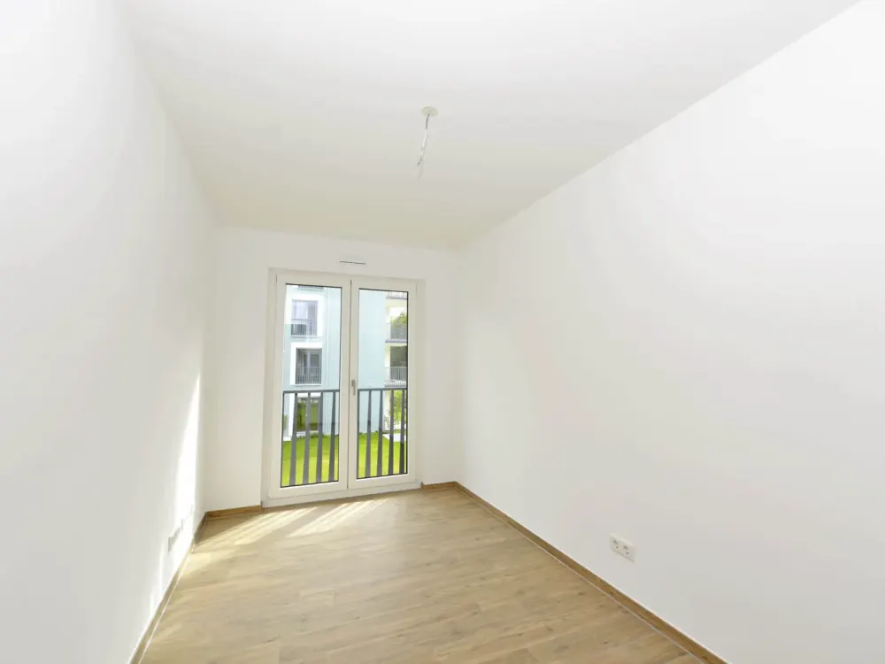 Alles vom Feinsten: Hochwertige, sehr helle und ruhige Wohnung im Paosopark mit Fliesen und Top EBK