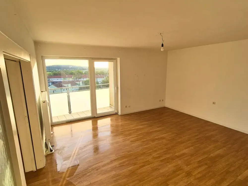 Sonnendurchflutete 3,5-Zimmer-Wohnung in Fürth mit klasse Aussicht. Von Privat