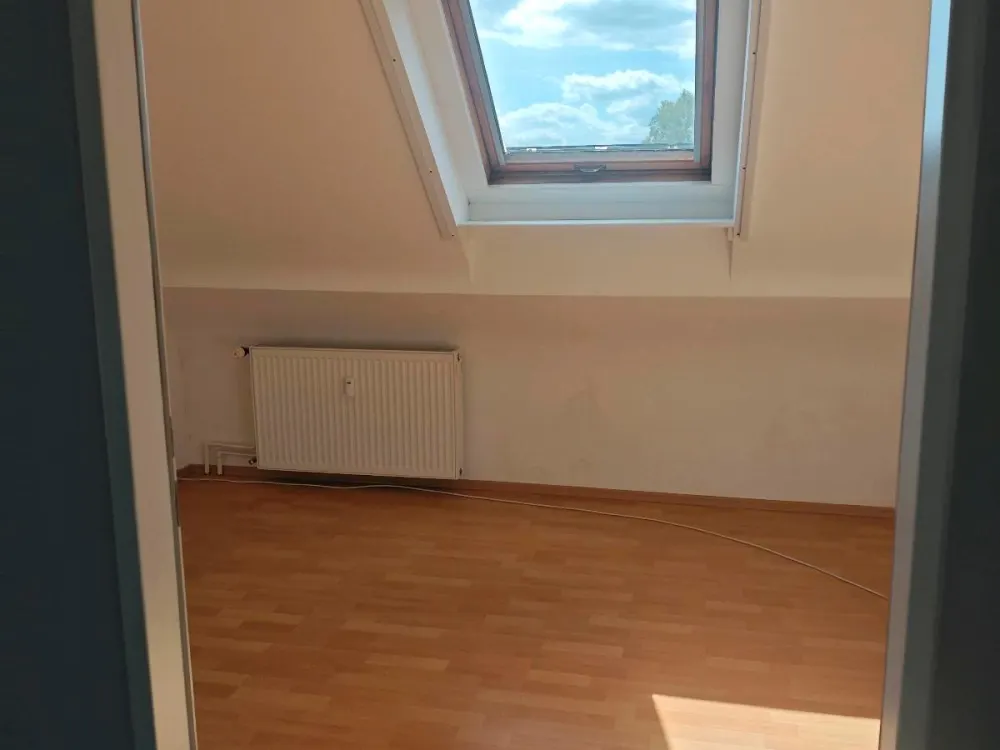 Helle Dachgeschosswohnung in ruhiger Lage / Oberursel Bommersheim