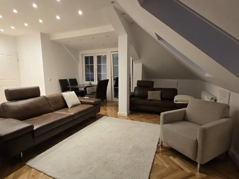 Wohnen mit Charakter: 2-Zimmer-Wohnung voll möbliert und all inclusive in Berlin-Grunewald