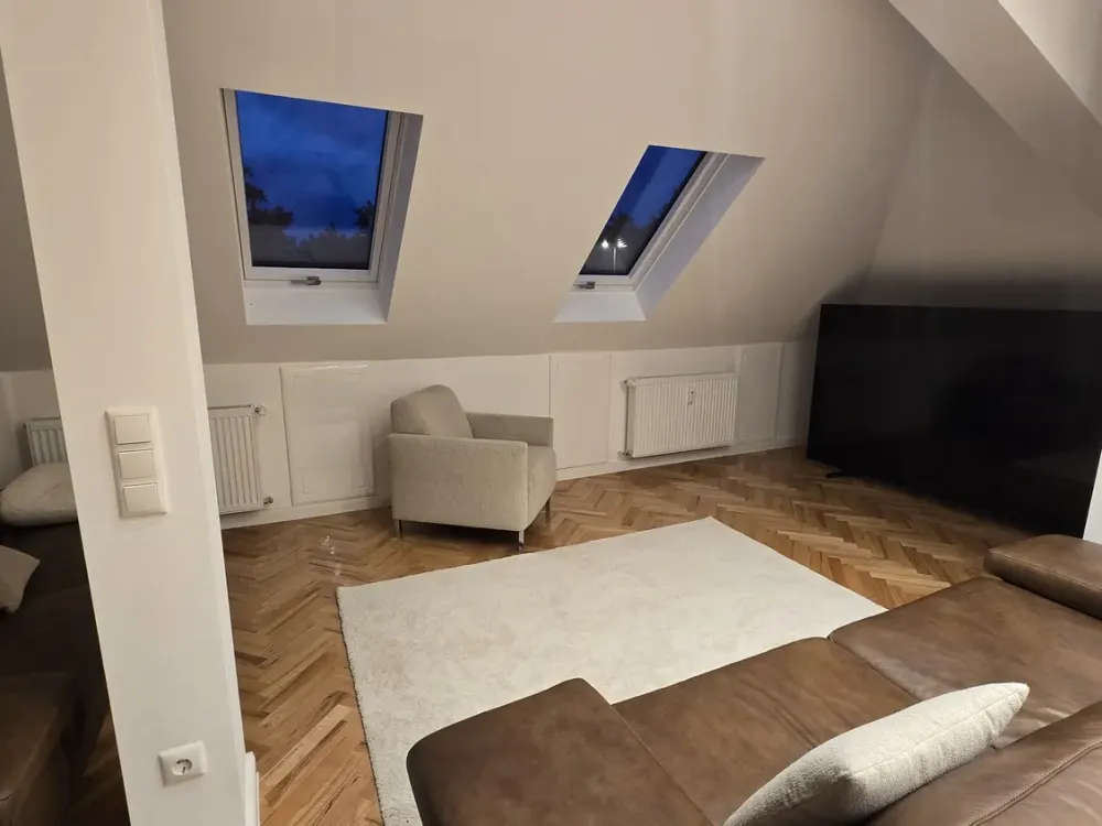 Wohnen mit Charakter: 2-Zimmer-Wohnung voll möbliert und all inclusive in Berlin-Grunewald