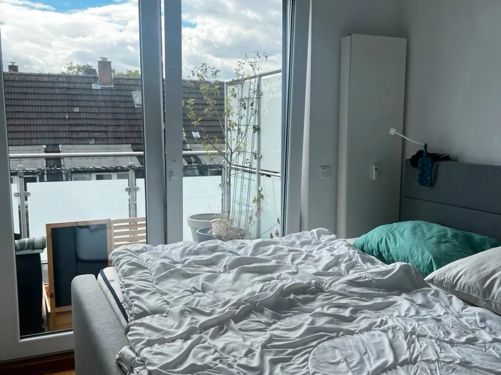 Schöne 3-Zimmer-Wohnung mit großem Balkon in Little Tokyo