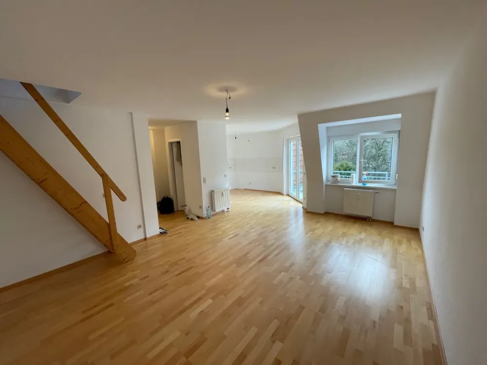 Beautiful Bright 2.5 Room Apartment in Frankfurt Oberrad