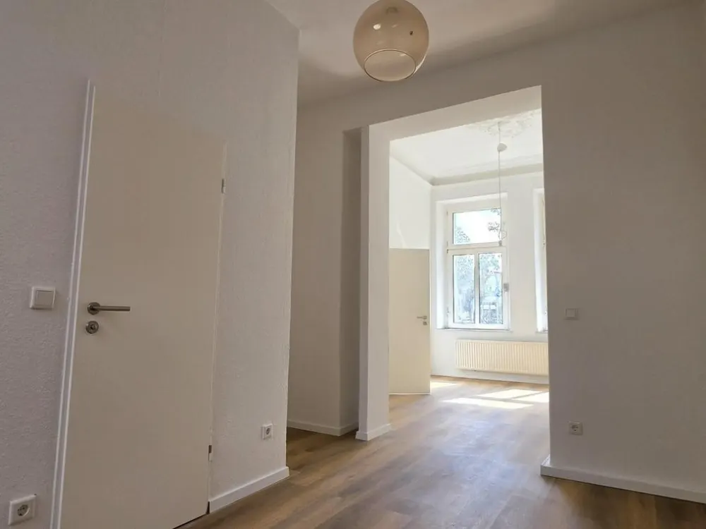 Helles Apartment mit Einbauküche, Erstbezug nach Sanierung