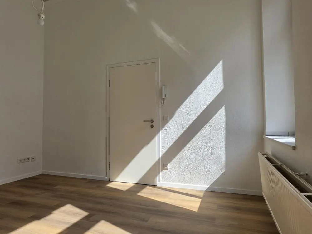 Helles Apartment mit Einbauküche, Erstbezug nach Sanierung
