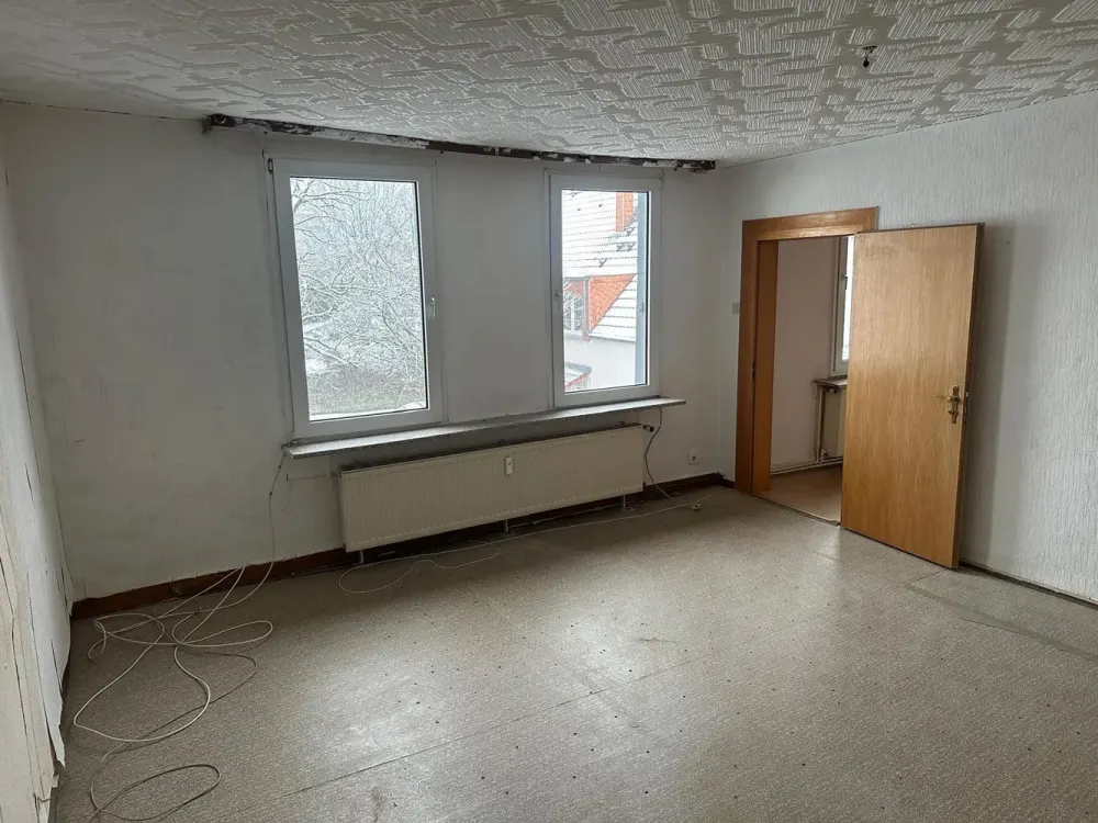 Apartment in need of renovation in Schwerte-Ergste, Im Deitert