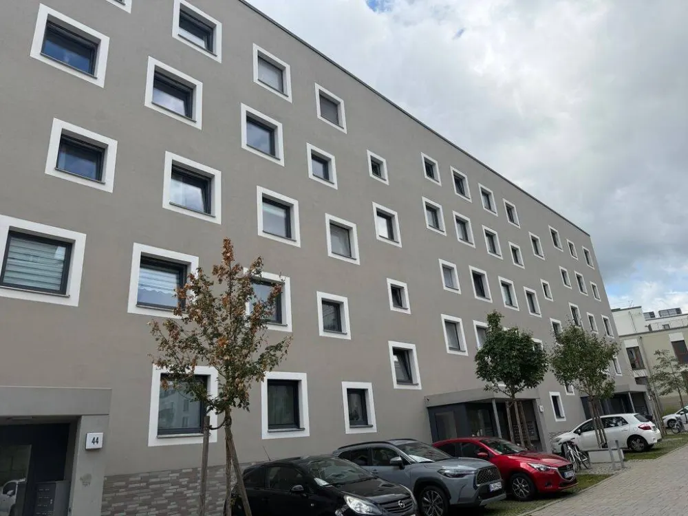 Elegantes Wohnen in Hakenfelde: Lichtdurchflutete 2-Zimmer-Wohnung mit Aufzug