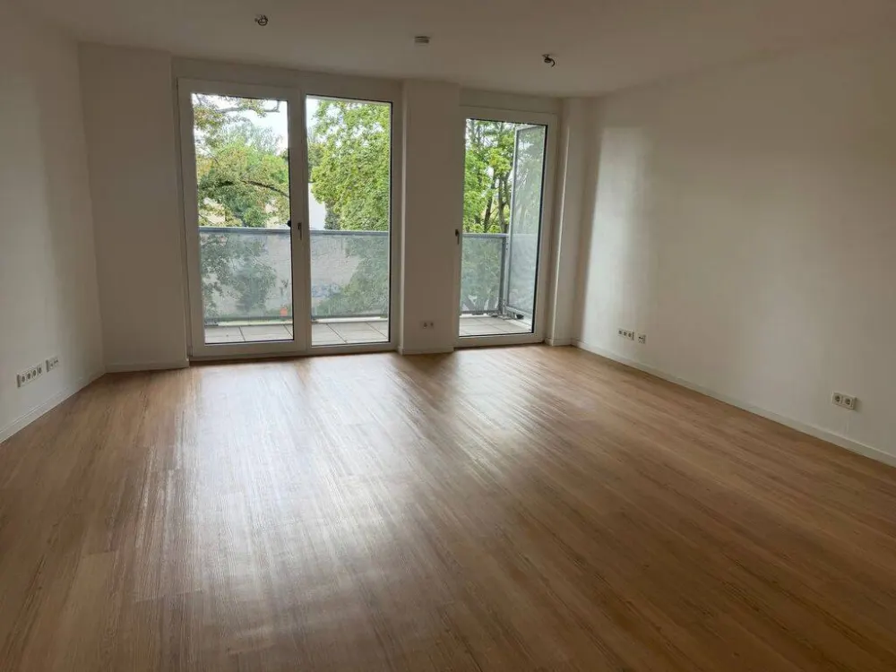 Elegantes Wohnen in Hakenfelde: Lichtdurchflutete 2-Zimmer-Wohnung mit Aufzug
