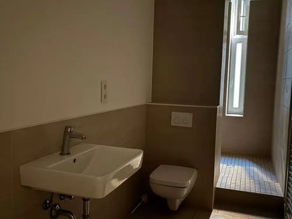 ** Mitten im Leben ** Warschauer Str. **Erstbezug ** Große 2 Zimmerwohnung **