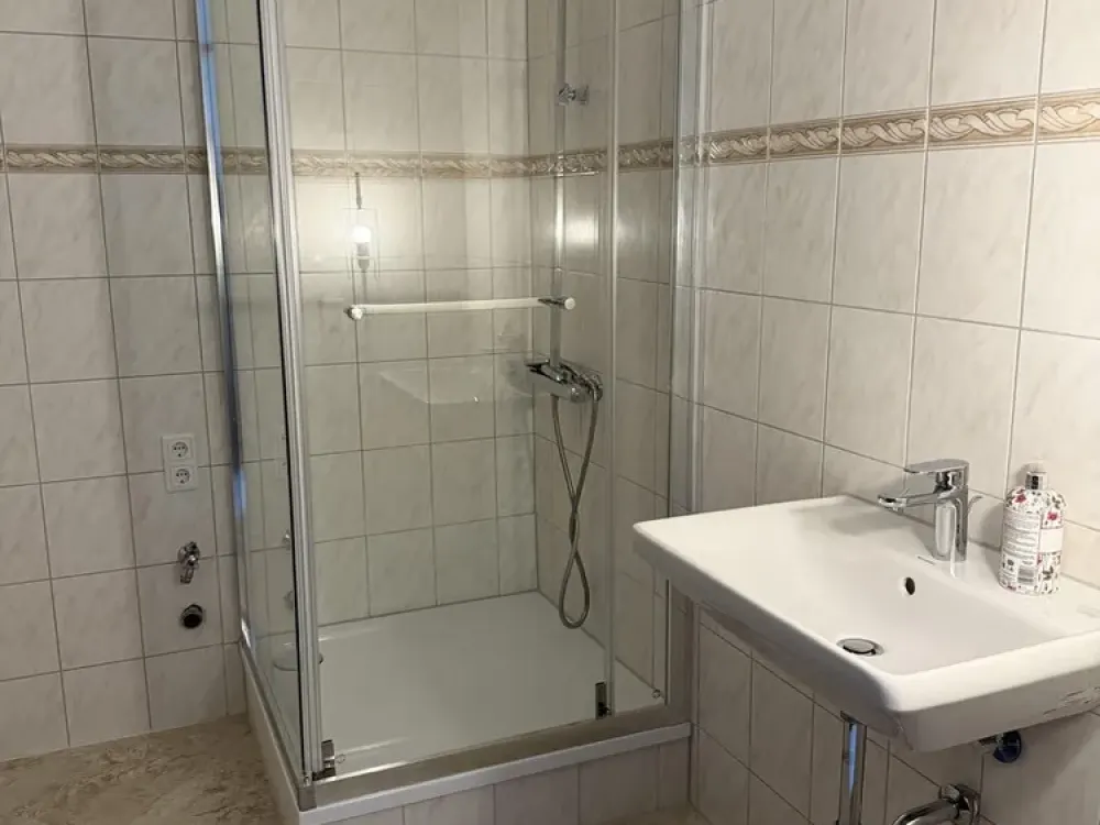 Modernisierte 4,5 Zimmer Wohnung mit Balkon, EBK und TG-Box in begehrter Wohnlage von Sindelfingen