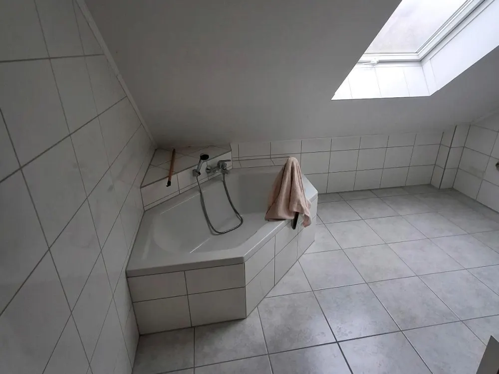 Helle Wohnung (Erstbezug 1.Stock) 85 qm Schwalbach Saar ab sofort