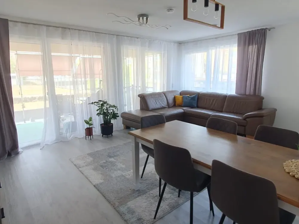 Schöne neue 3-Zimmer-Wohnung -Zweitbezug