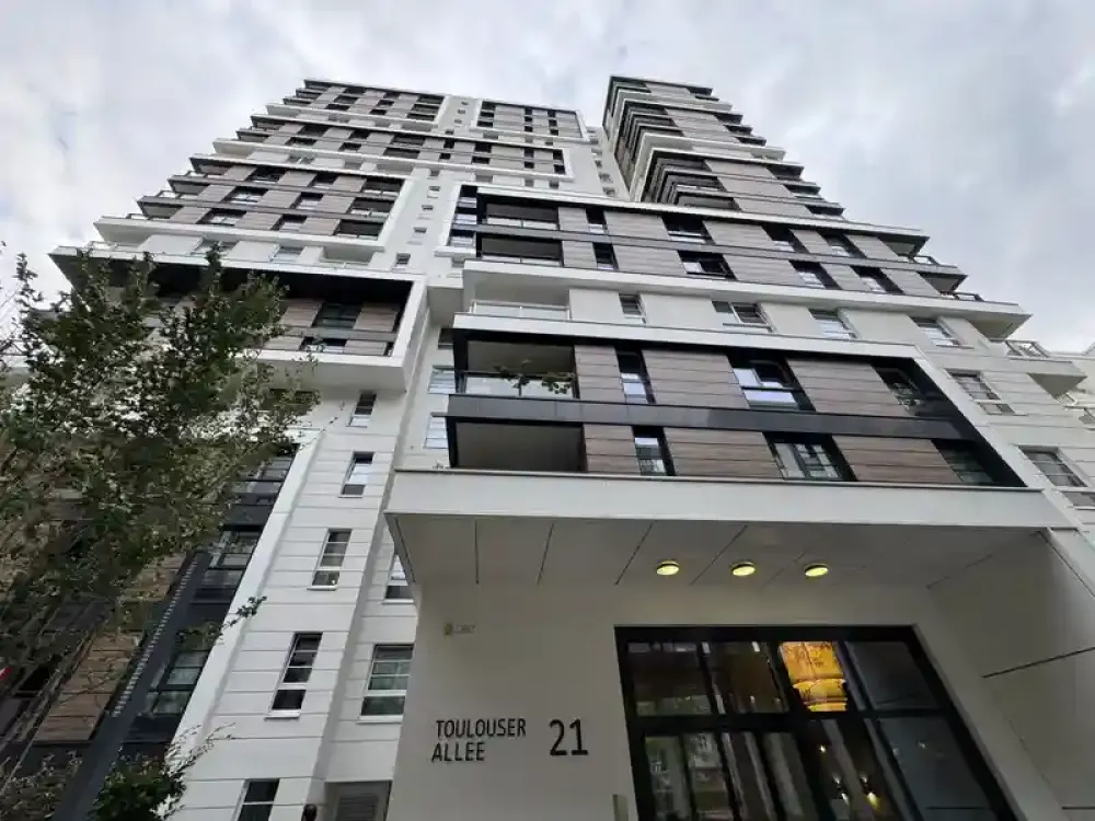 Toulouser Allee 21 "Le Grand"- möblierte (fully furnished) Traumwhg.