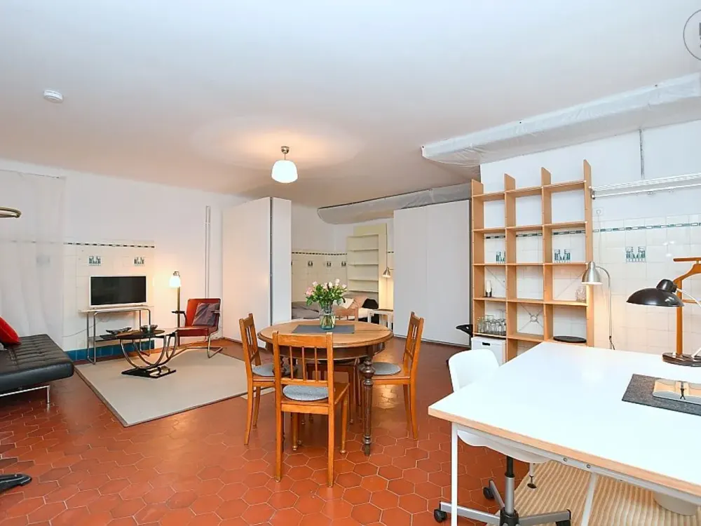Möblierte Wohnung in Stuttgart Mitte in schöner Jugendstilvilla