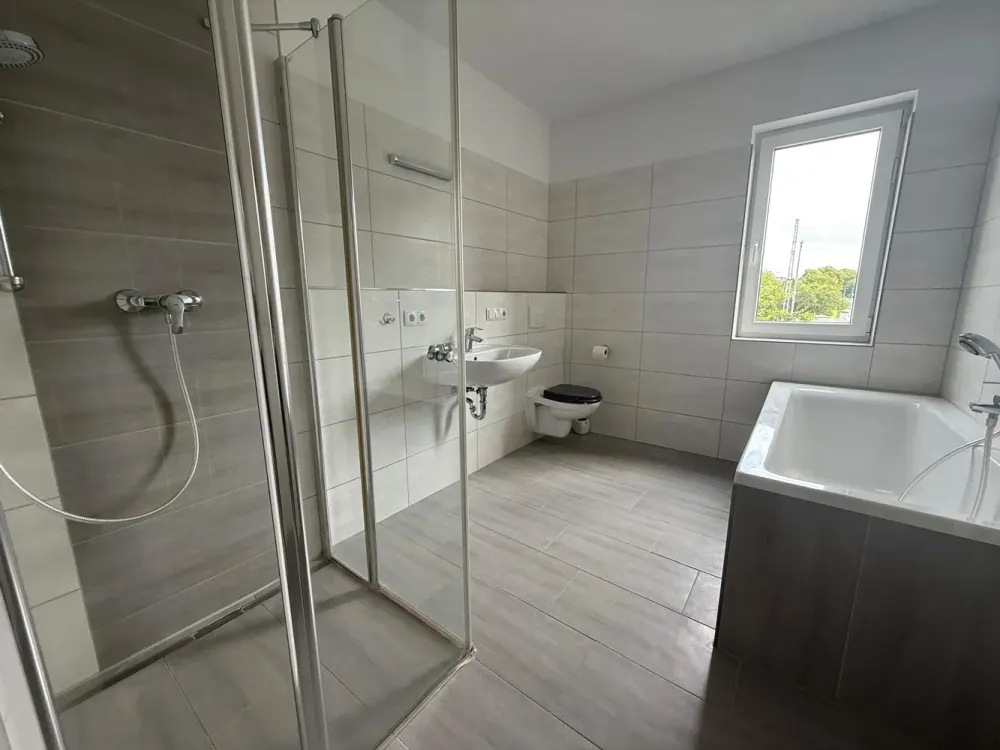 Modernes Wohnen in Brinckmansdorf, 4-Raum-Wohnung im KfW-70-Standard