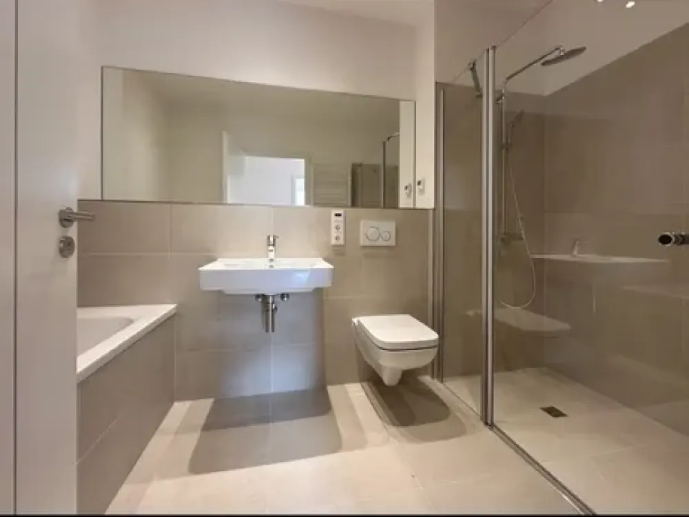 Zweitbezug Zentrum-Süd - hochwertige 3-Zi.-Wohnung mit Balkon
