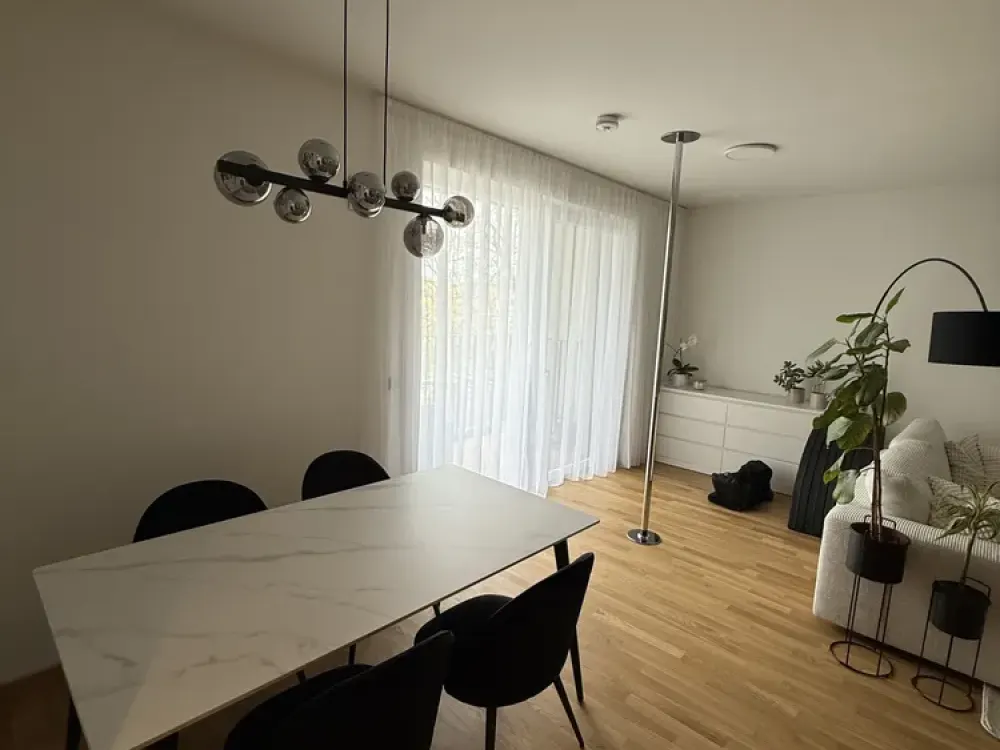 Zweitbezug Zentrum-Süd - hochwertige 3-Zi.-Wohnung mit Balkon