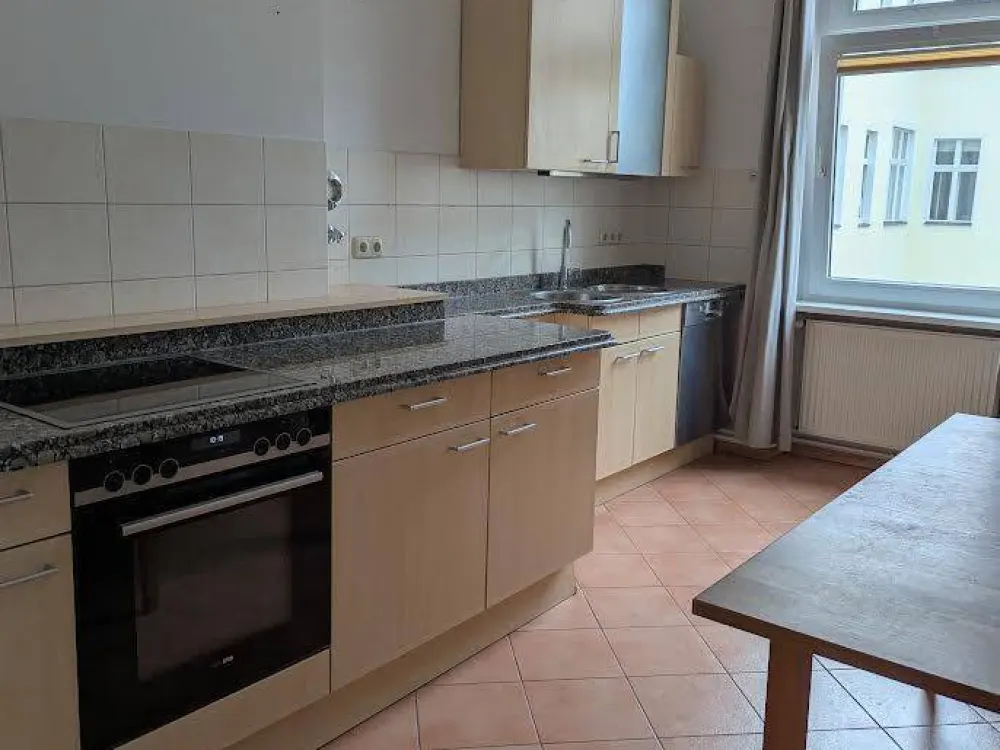 Wunderschöne 3 Zimmerwohnung Altbau am Fasanenplatz von privat zu vermieten