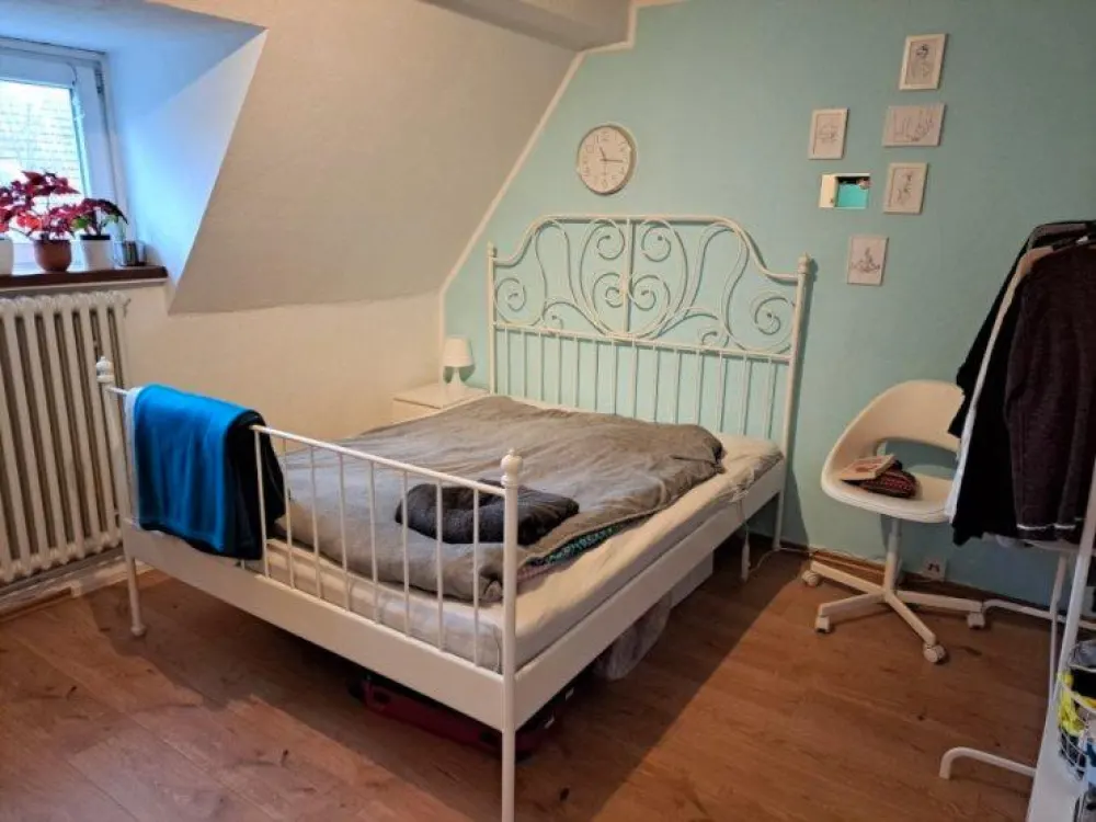 EXCHANGE // Looking for: 2-3 rooms, max. 700€ warm