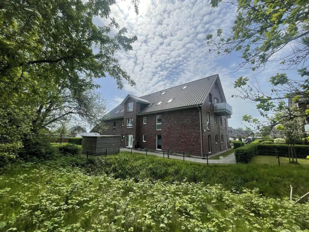 3 - Zimmer Wohnung + 55 qm DG ausgebaut - Top Lage mit Ausblick