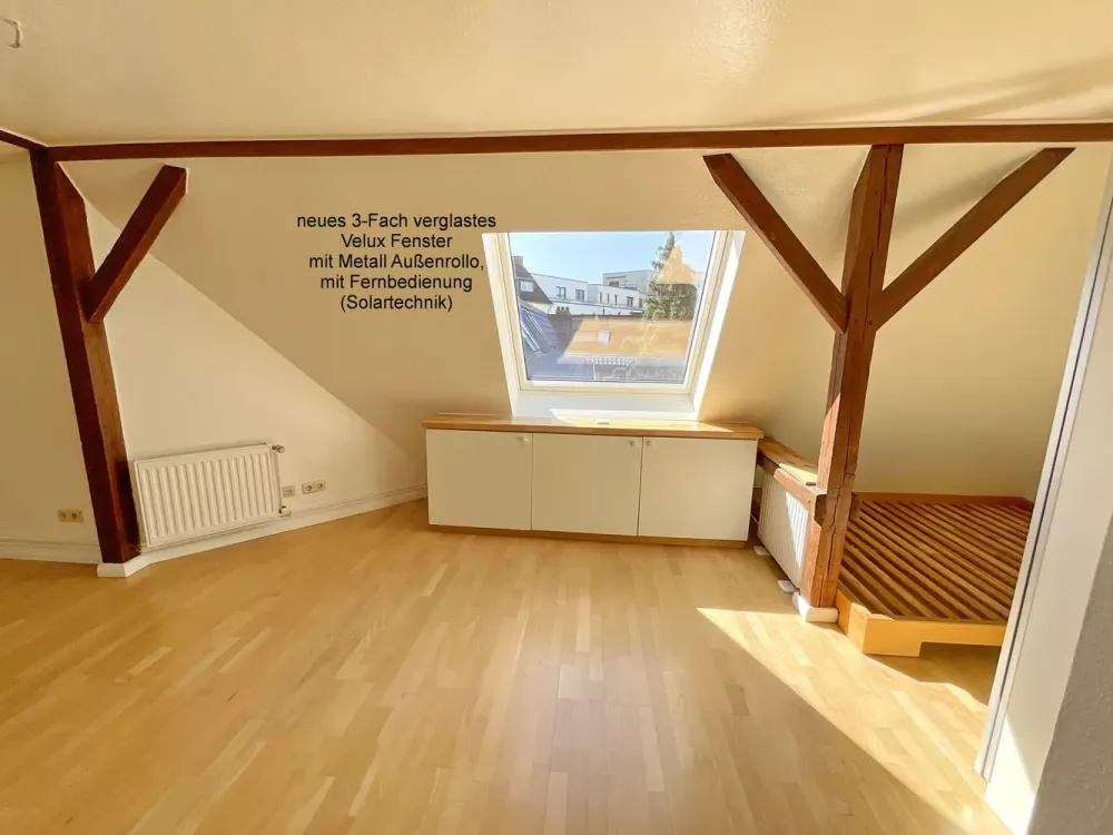 Winterhude: Wohnen am Stadtpark - Dachstudio mit Kamin