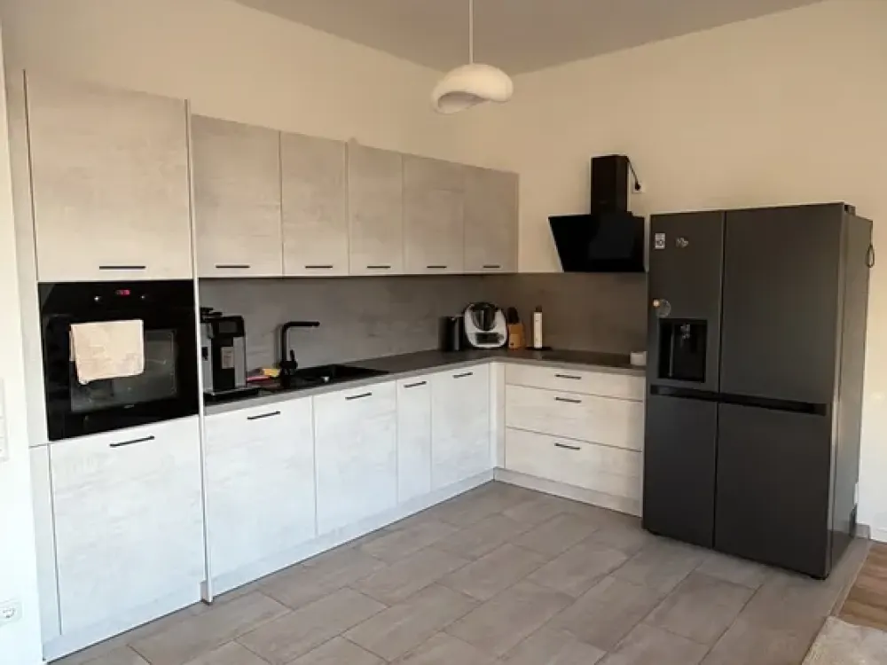 Moderne 3 Zimmer DG Wohnung in Flörsheim