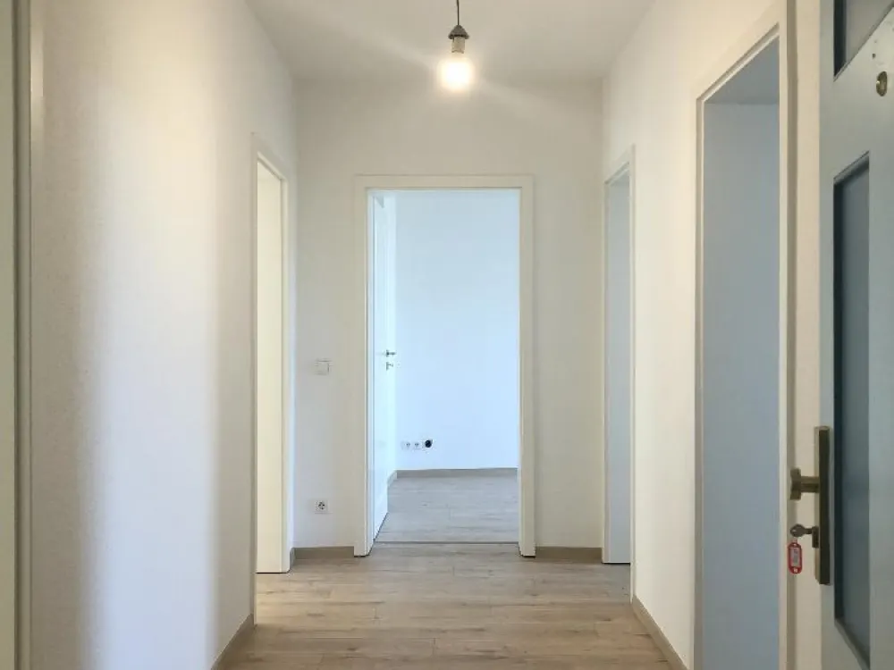 LEIPZIG-LEUTZSCH * RENOVIERTE EG-WOHNUNG mit BALKON und moderner Ausstattung sucht neuen Mieter