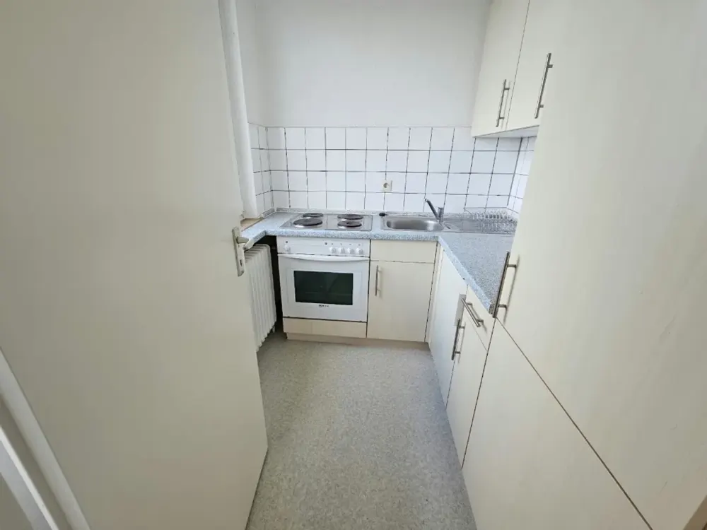 Wir renovieren Ihr neues Zuhause: 2-Zimmer-Wohnung mit Balkon und EBK - ab dem 01.10.2026