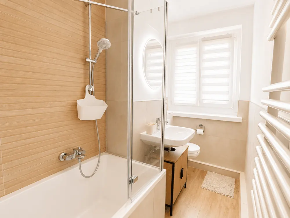 Furnished and Renovated 2-Room Apartment - Immediately Available