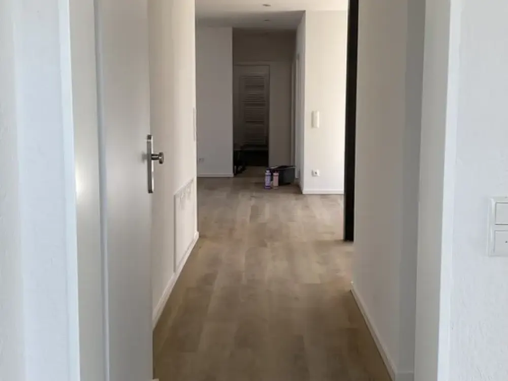 4-room apartment in dream location with tiled stove, balcony, roof terrace, guest bathroom and garage