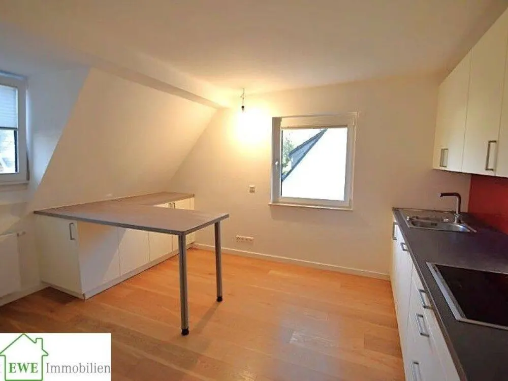 Objekt Nr. 443_2, 40593 Düsseldorf Urdenbach Top - Maisonette-Wohnung mit Balkon