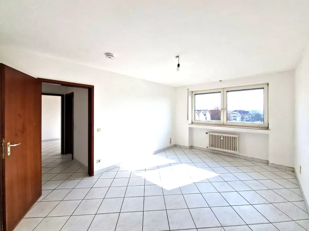 Helle 3-Zimmer-Wohnung mit Terrasse und Weitblick über Nauheim