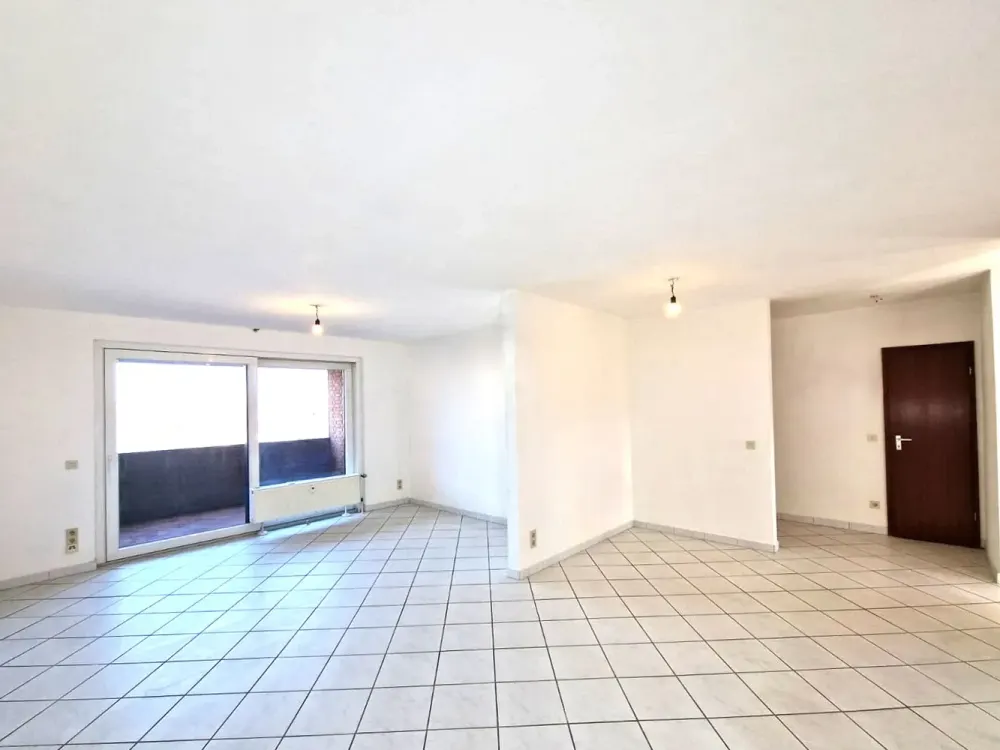 Helle 3-Zimmer-Wohnung mit Terrasse und Weitblick über Nauheim
