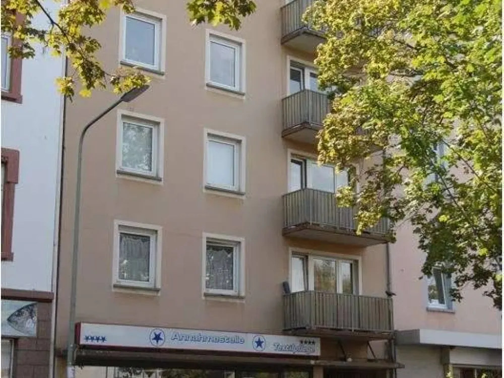 AM EUROPAVIERTEL: Modernes Apartment mit schöner Küche...sofort frei!