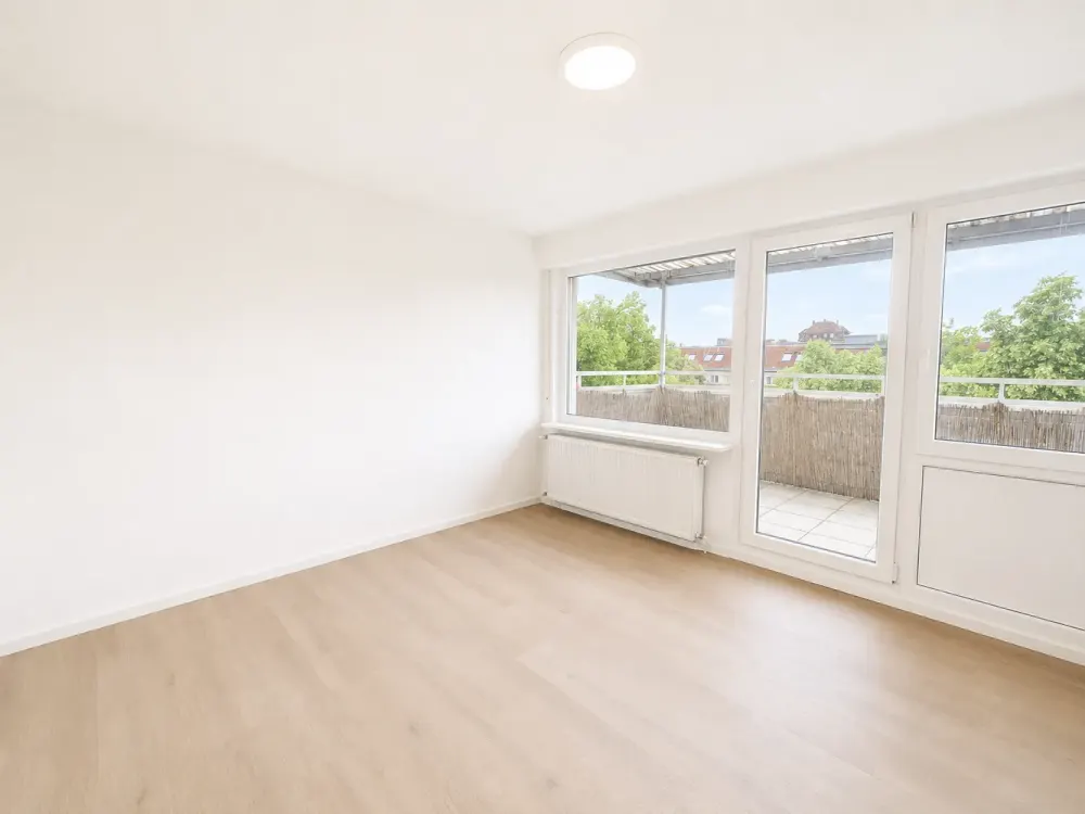 ERSTBEZUG NACH SANIERUNG: MODERNE 2-Zimmer Wohnung - in Zentraler Lage